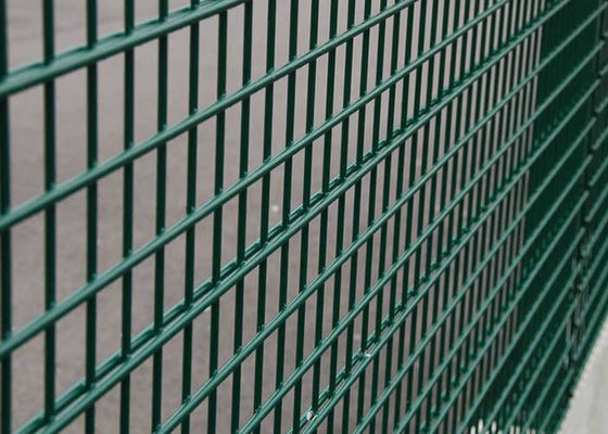 провод панели 3000mm двойной ограждая PVC проволочной изгороди металла покрыл